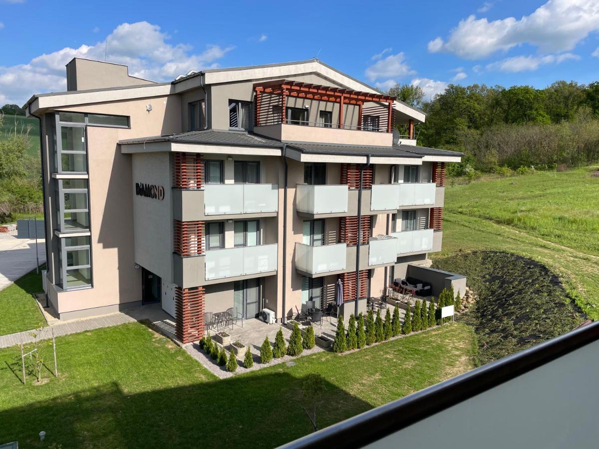 Apartman Flower Podhájska Eksteriør billede